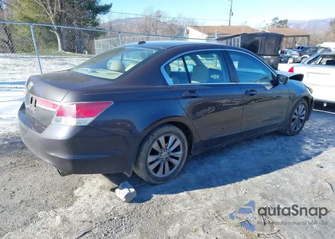 2011 Honda Accord 2.4 Ex-L from USA, damaged, VIN 1HGCP2F8XBA026959